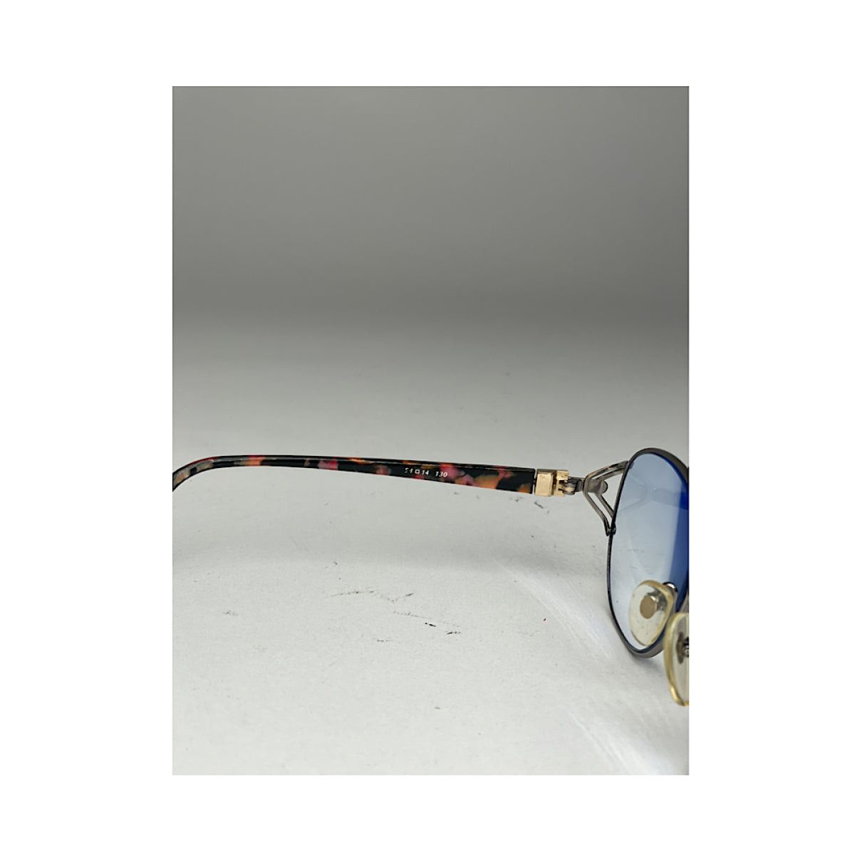 Yves Saint Laurent Gold Metal Sunglasses Size ONE SIZE - 5 Thumbnail