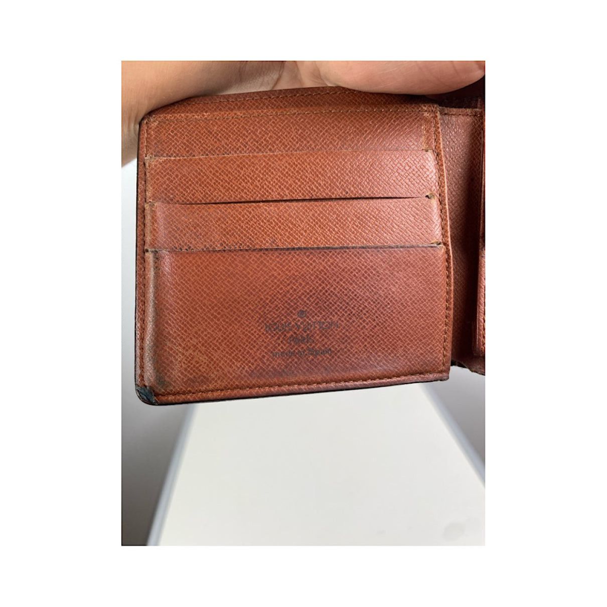 Louis Vuitton Brown Leather Purse Size ONE SIZE - 5 Thumbnail