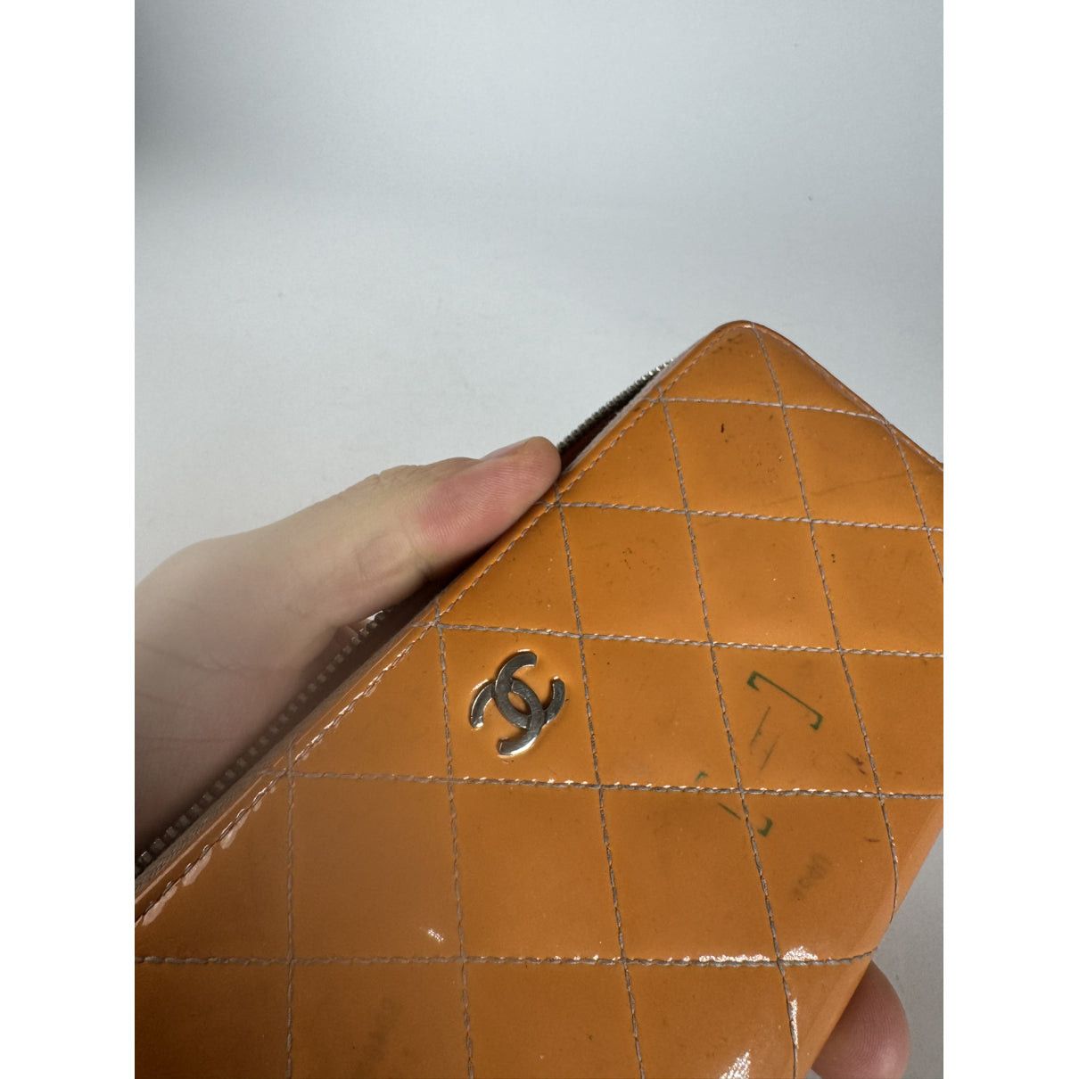 Chanel Timeless/Classique Orange Patent Leather Wallet Size ONE SIZE - 5 Thumbnail