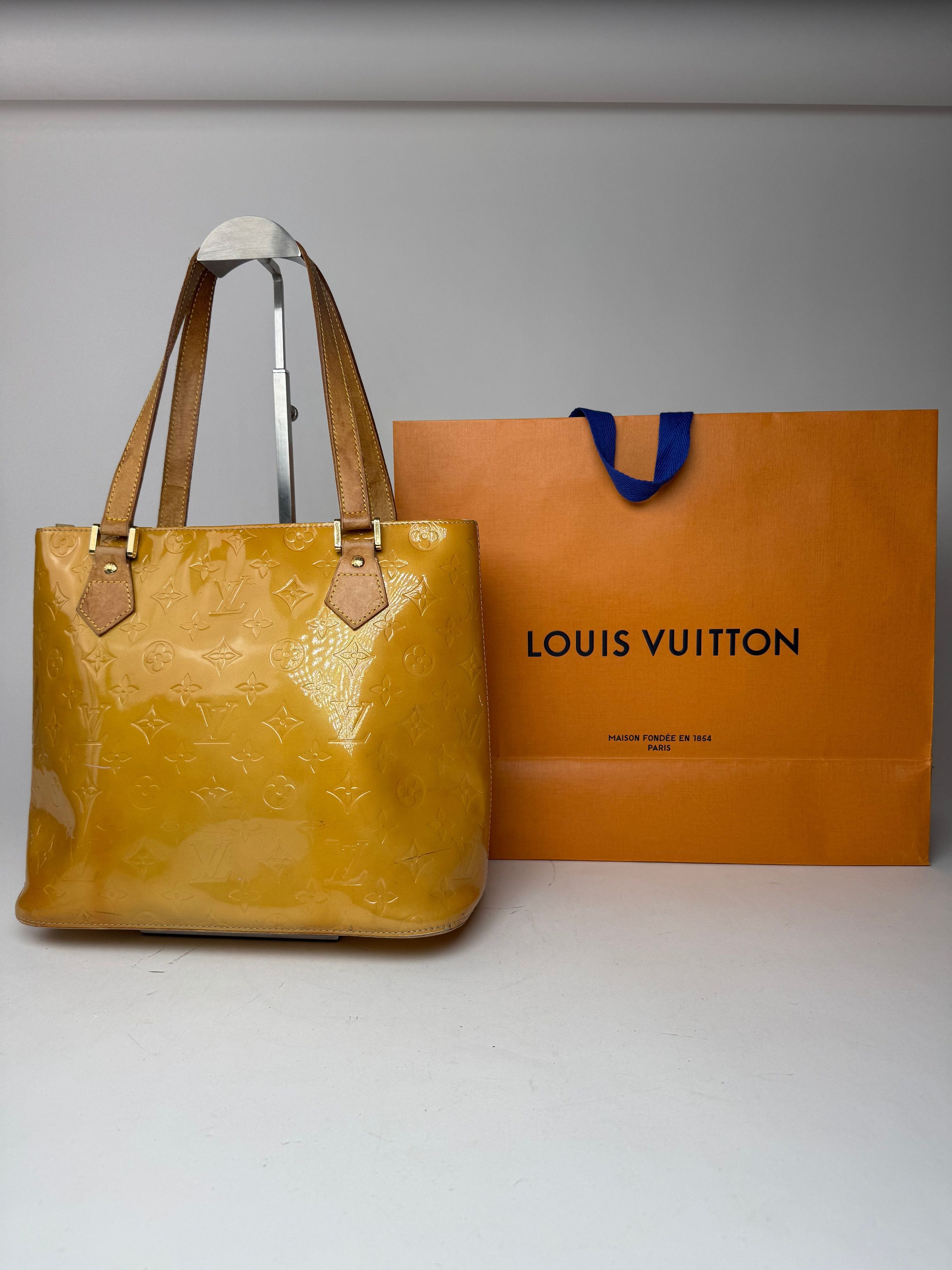 Louis Vuitton Vintage Vernis Leather Bag Yellow Size ONE SIZE - 8 Thumbnail