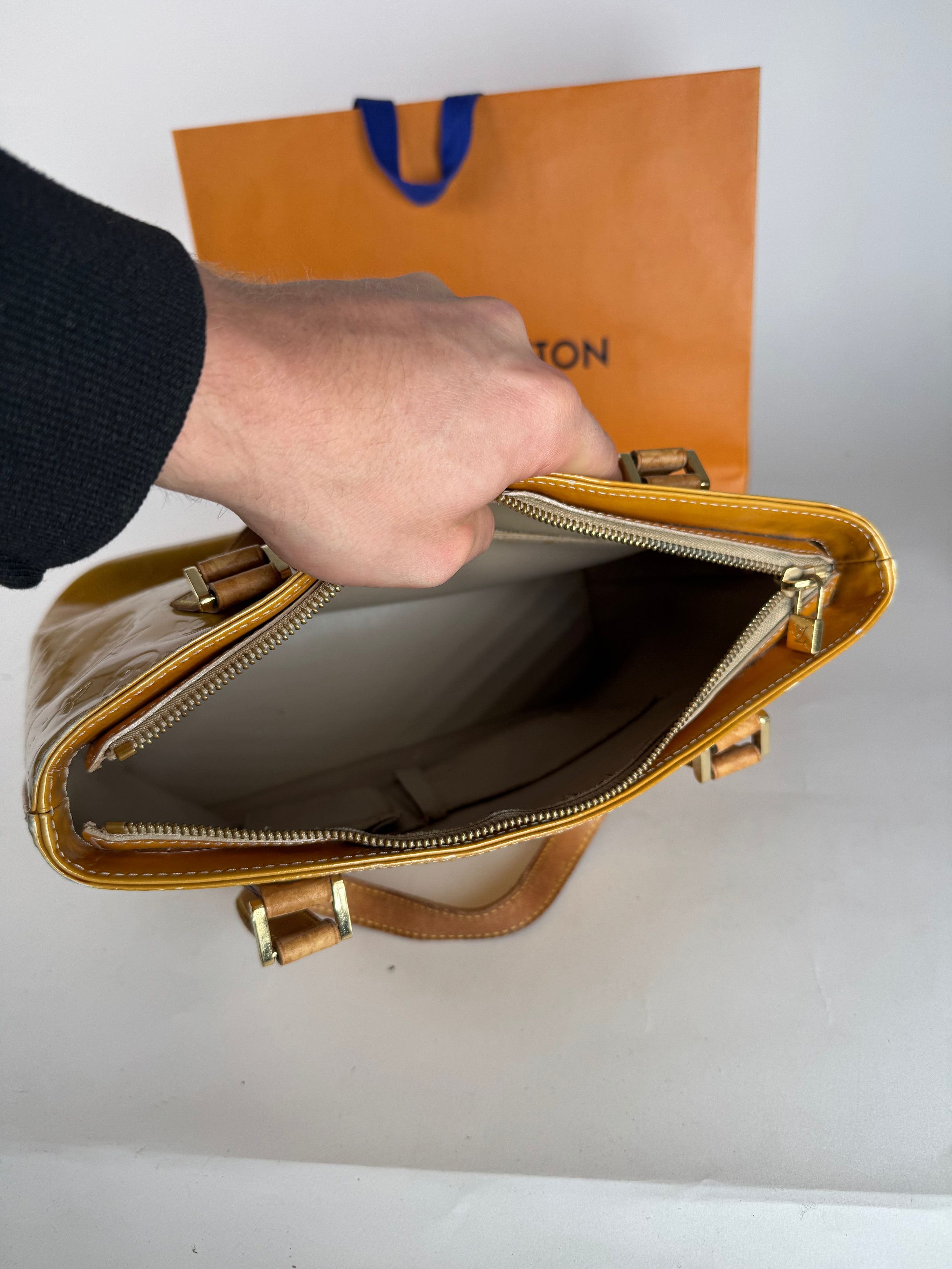 Louis Vuitton Vintage Vernis Leather Bag Yellow Size ONE SIZE - 4 Thumbnail