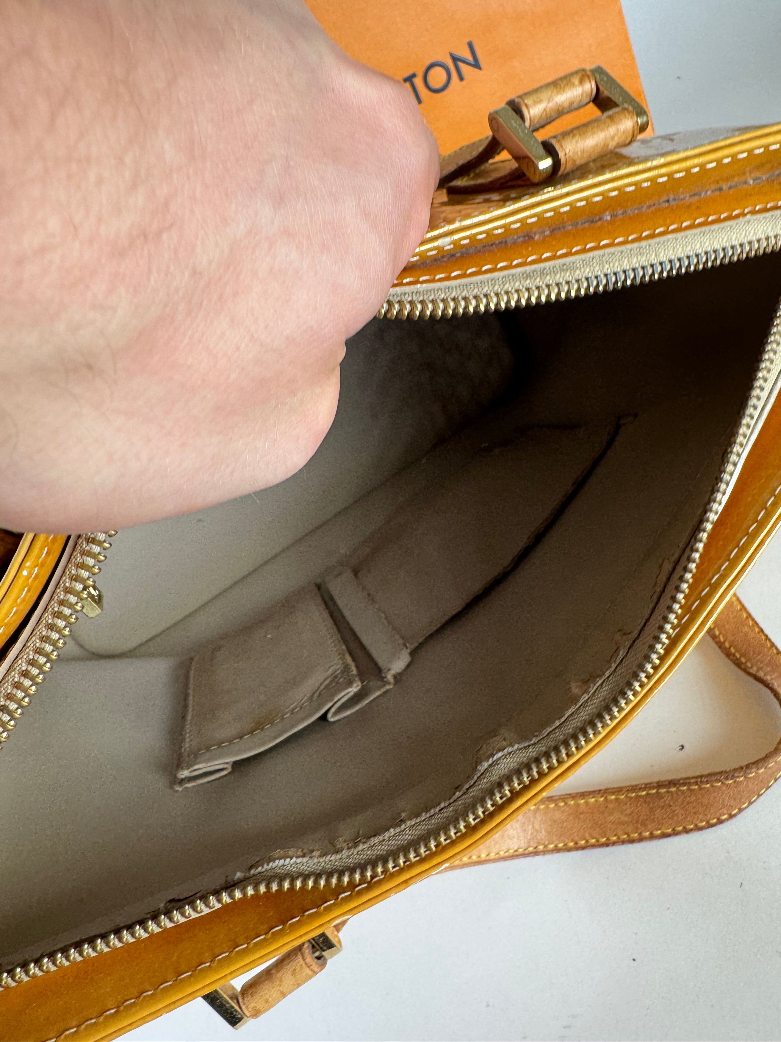 Louis Vuitton Vintage Vernis Leather Bag Yellow Size ONE SIZE - 15 Thumbnail