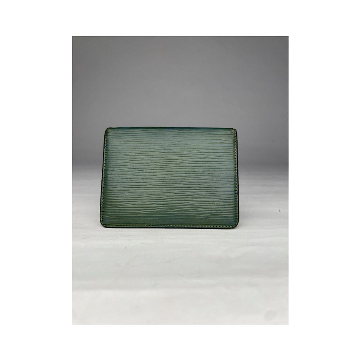 Louis Vuitton Green Leather Purse Size ONE SIZE - 4 Thumbnail