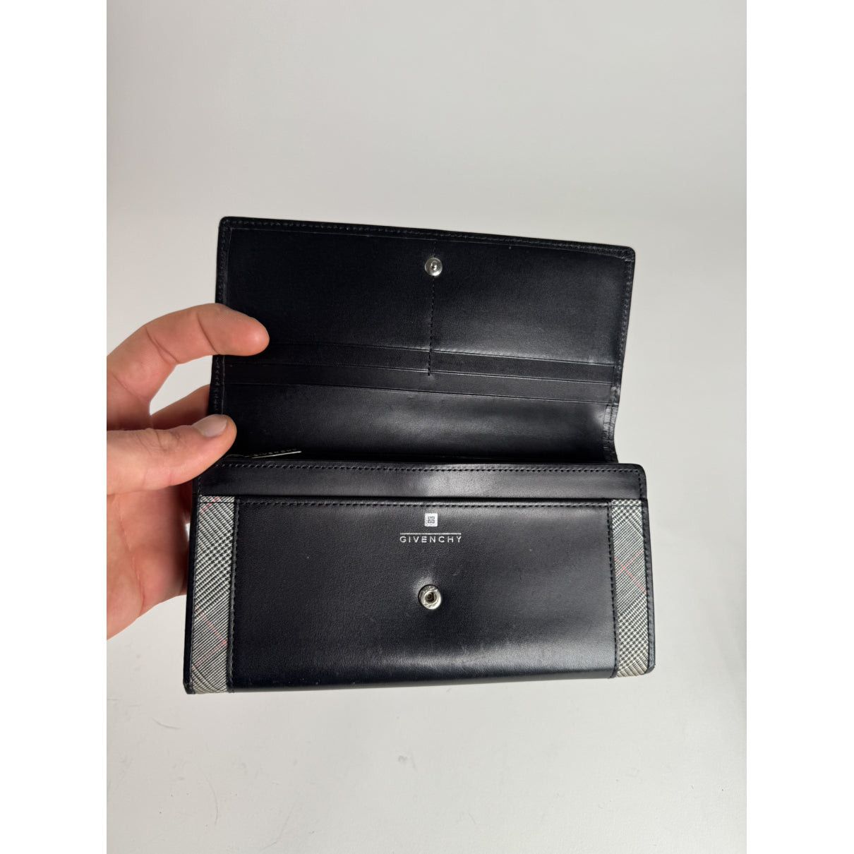Givenchy GV3 Black Leather Wallet Size ONE SIZE - 3 Thumbnail