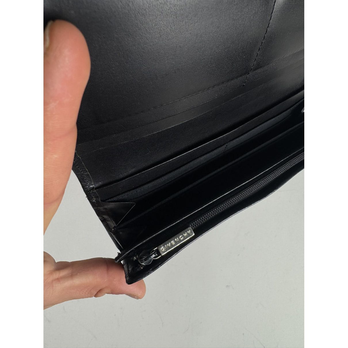 Givenchy GV3 Black Leather Wallet Size ONE SIZE - 4 Thumbnail