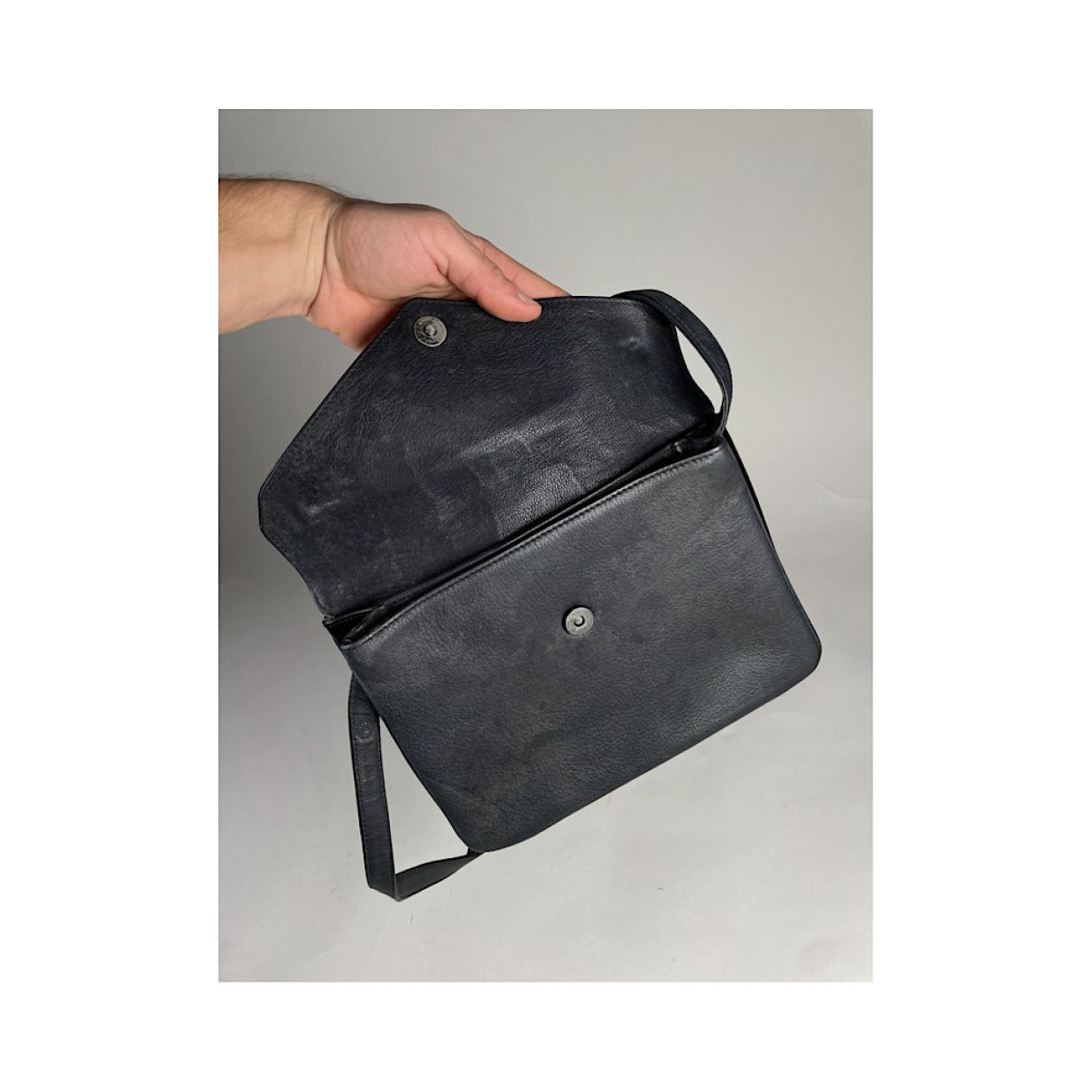 Givenchy Whip Black Leather Handbag Size ONE SIZE - 4 Thumbnail