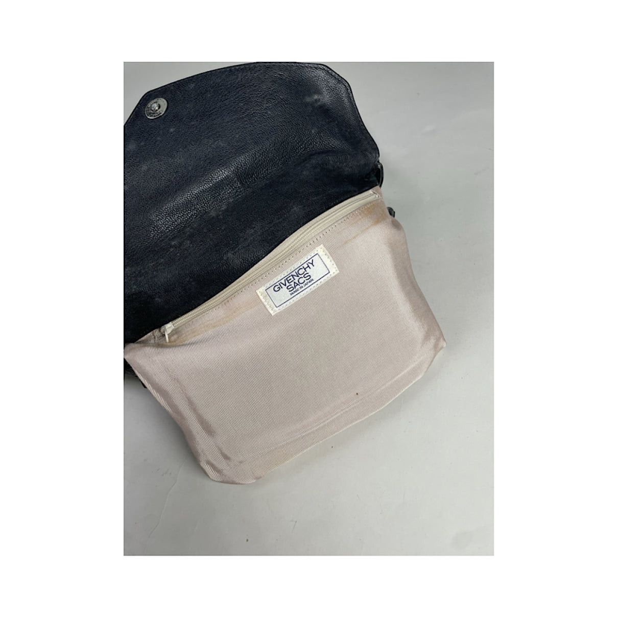 Givenchy Whip Black Leather Handbag Size ONE SIZE - 5 Thumbnail