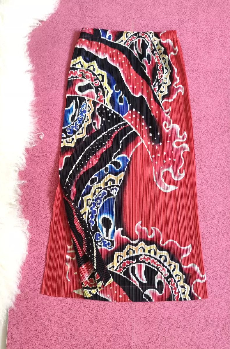 Issey Miyake Issey Miyake Dragon Print Split Skirt Red - dmc Size US 30 / EU 46 - 2 Thumbnail