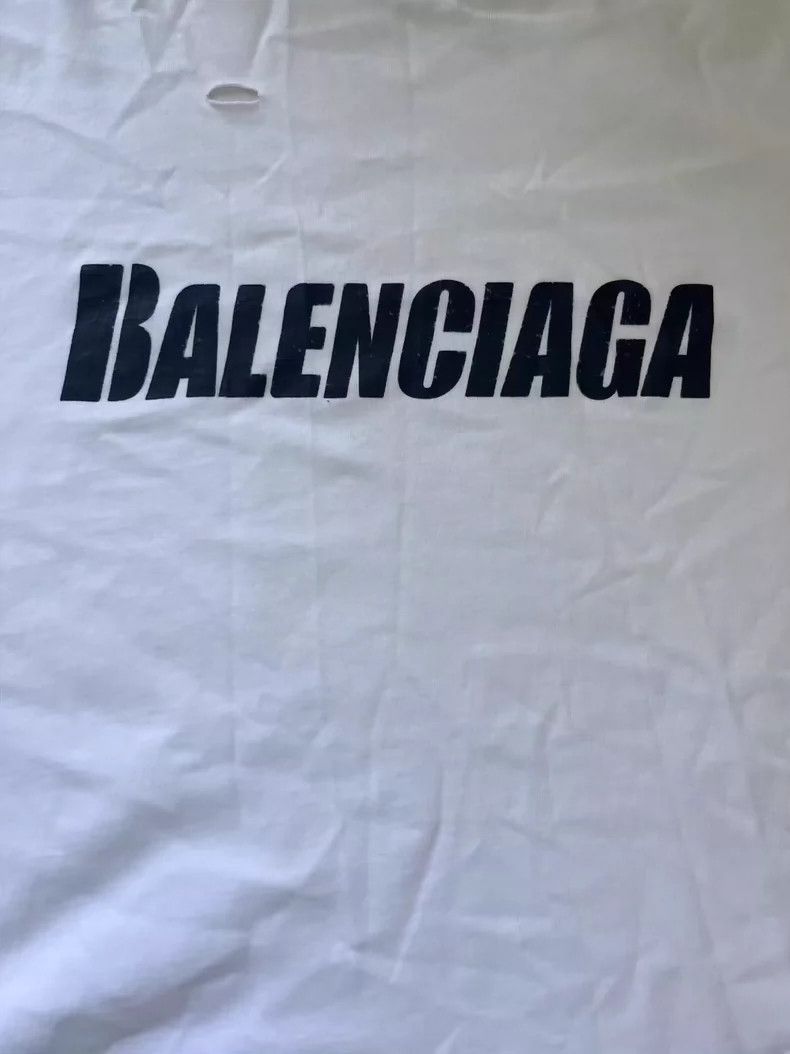 Balenciaga Balenciaga Destroyed Hole Short Sleeve T-shirt - dmc Size US S / EU 44-46 / 1 - 3 Thumbnail