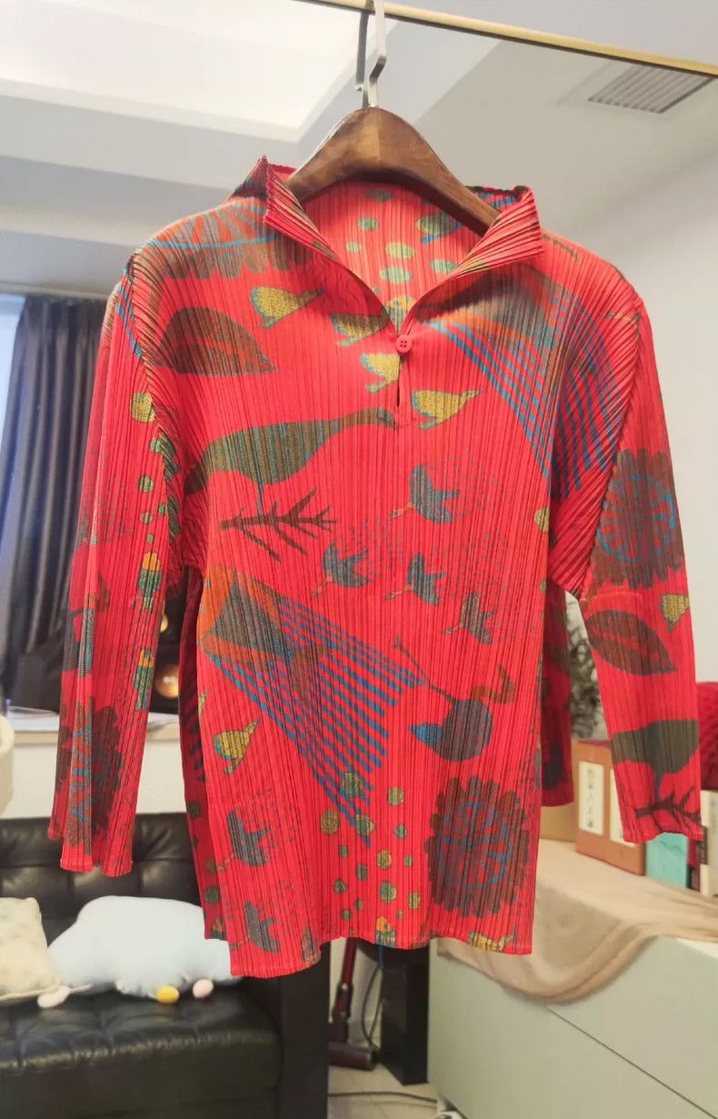 Issey Miyake Red Vintage Pleated Mandarin Collar Top - dmc Size US M / EU 48-50 / 2 - 6 Thumbnail