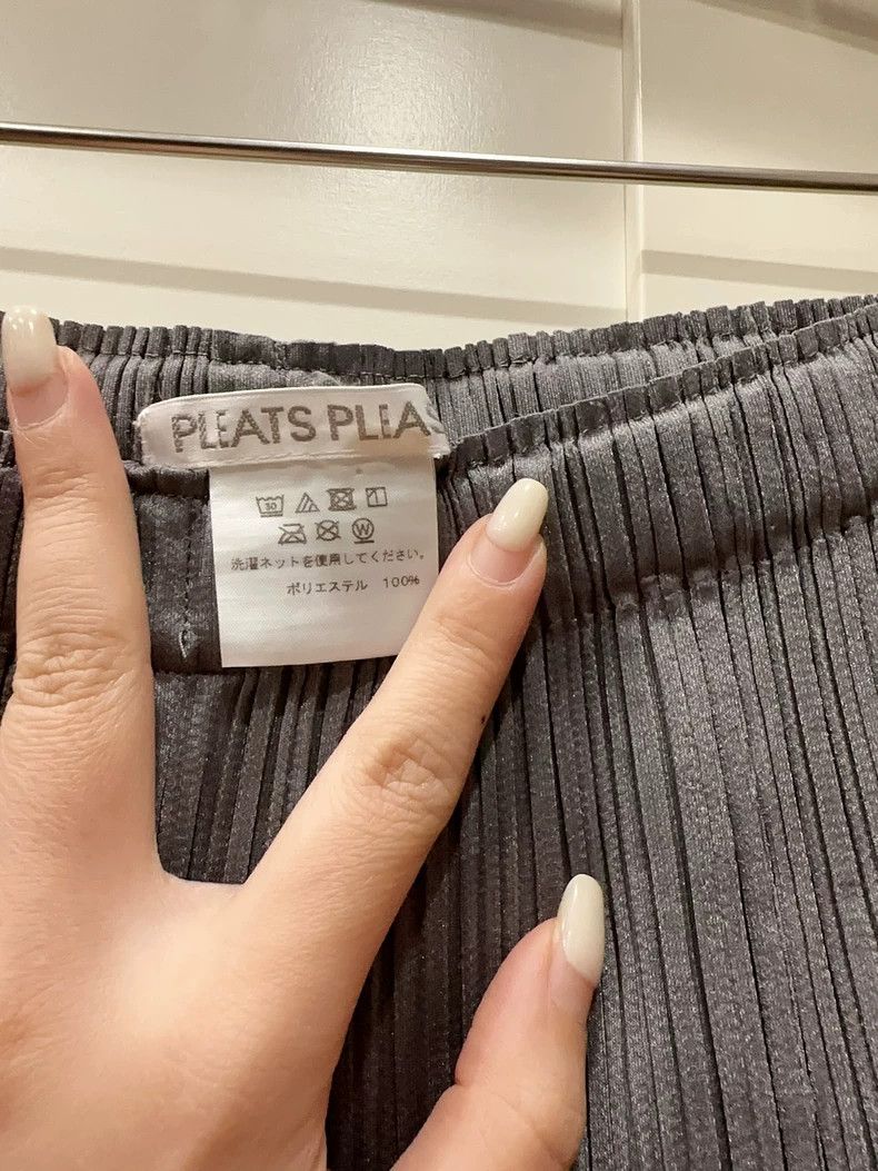 Issey Miyake Issey Miyake Pleated Cropped Pants - dmc Size US 26 / EU 42 - 3 Thumbnail