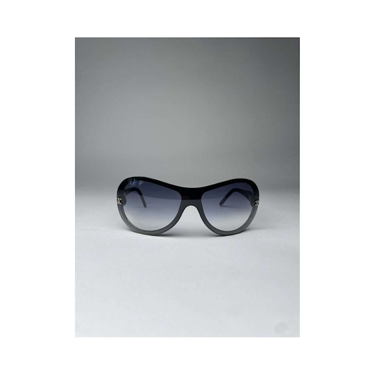 Chanel Black Plastic Sunglasses Size ONE SIZE - 2 Thumbnail