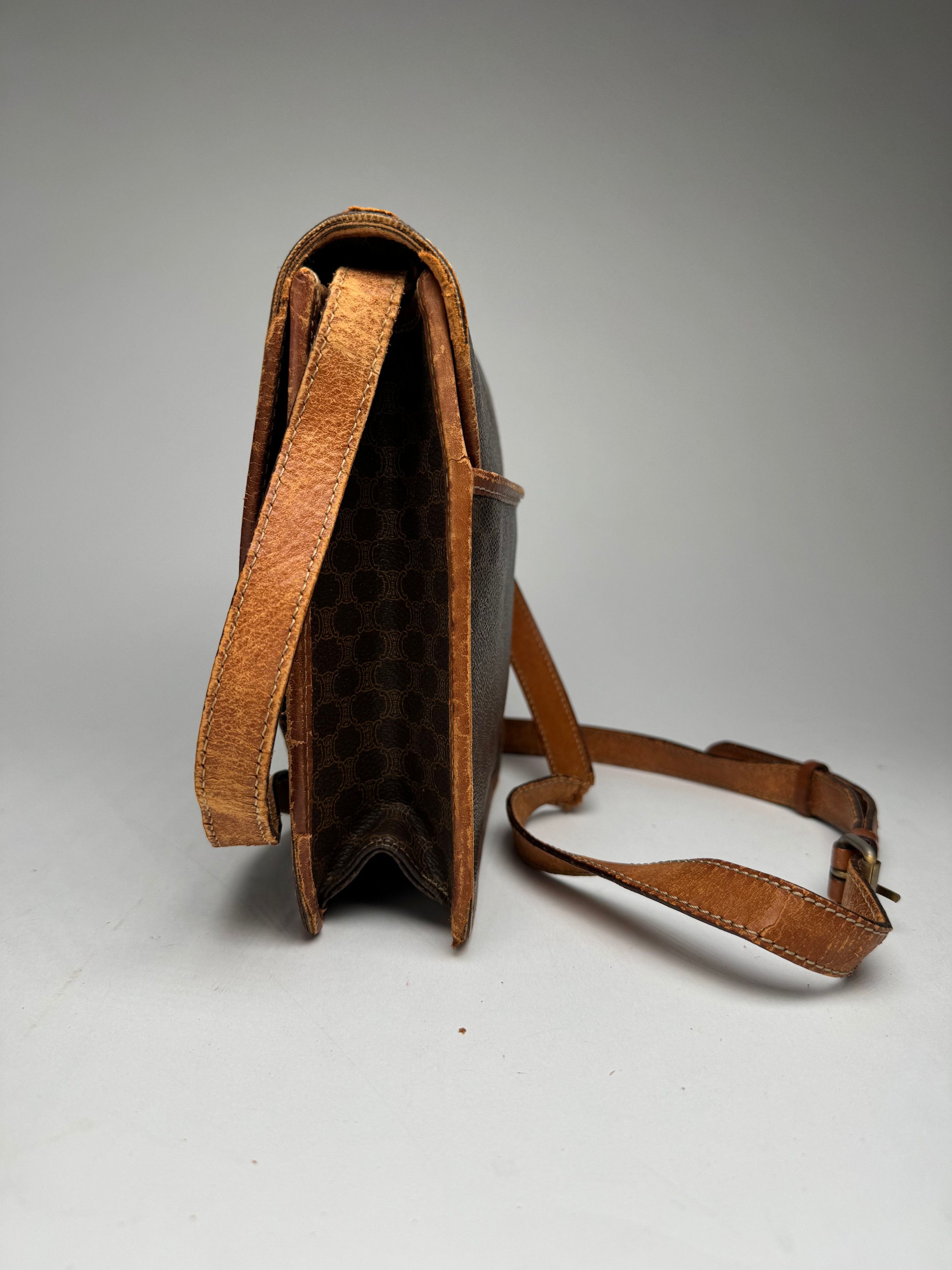 Celine Vintage Paris Triomphe Leather Bag Brown Size ONE SIZE - 12 Thumbnail