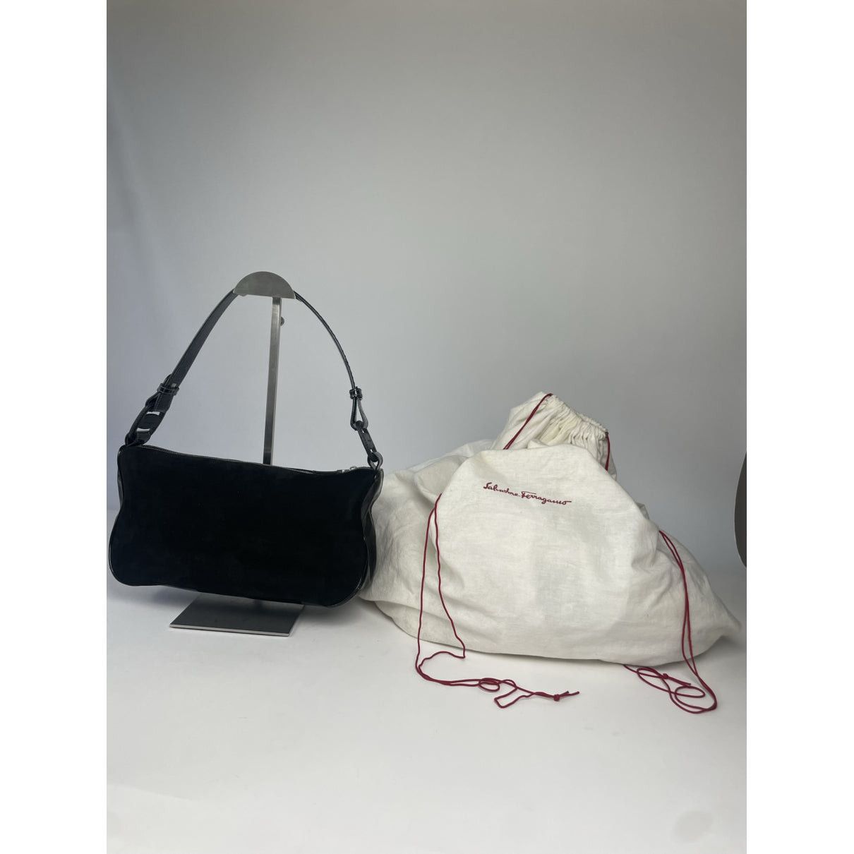 Salvatore Ferragamo Black Patent Leather Handbag Size ONE SIZE - 4 Thumbnail