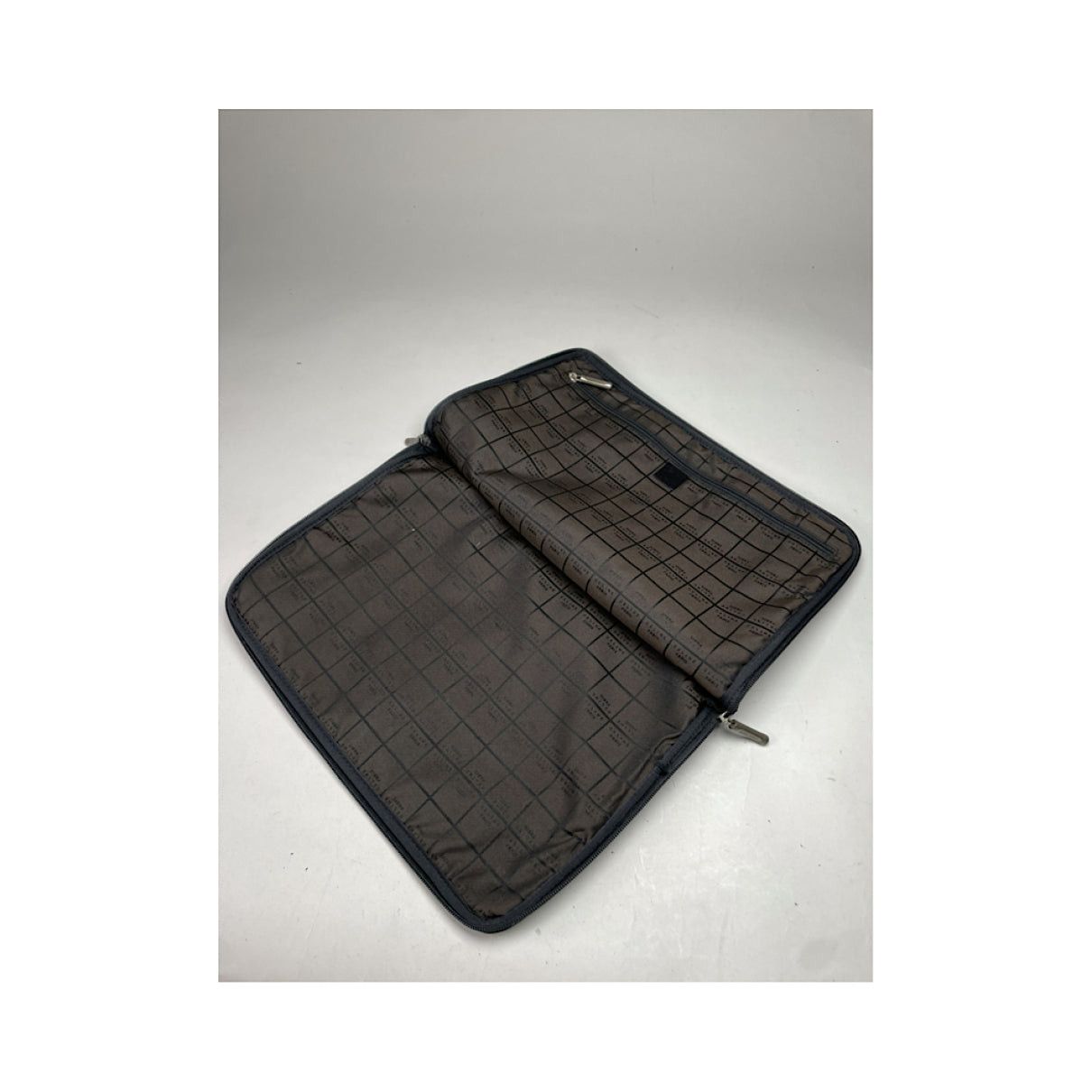 Celine Trio Black Leather Clutch Bag Size ONE SIZE - 3 Thumbnail