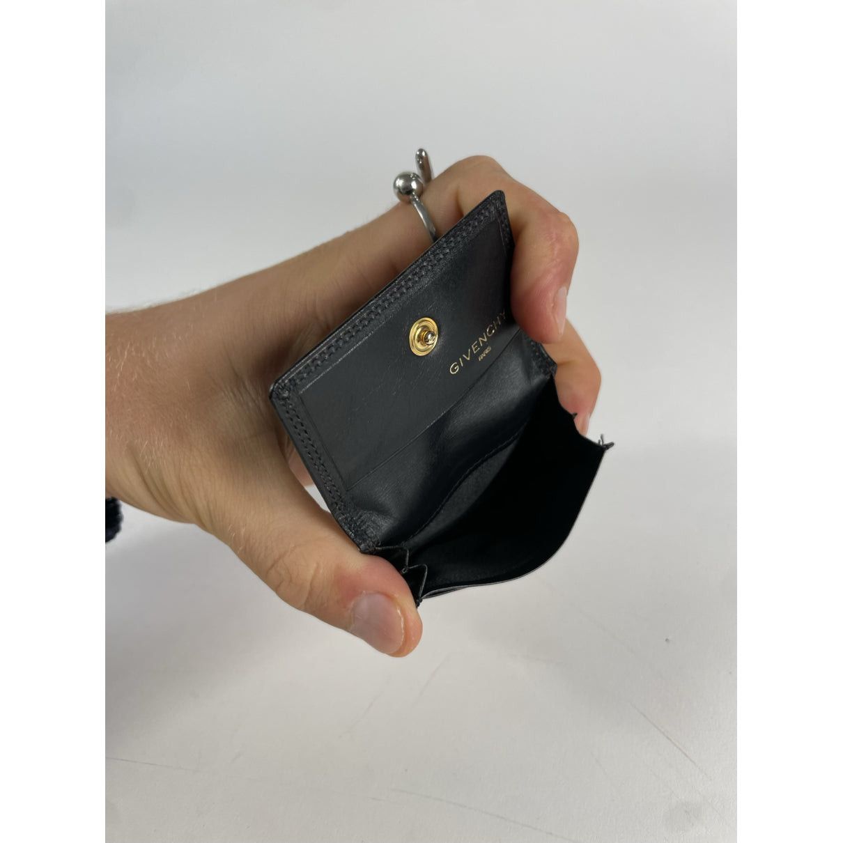 Givenchy Black Leather Purse Size ONE SIZE - 5 Thumbnail