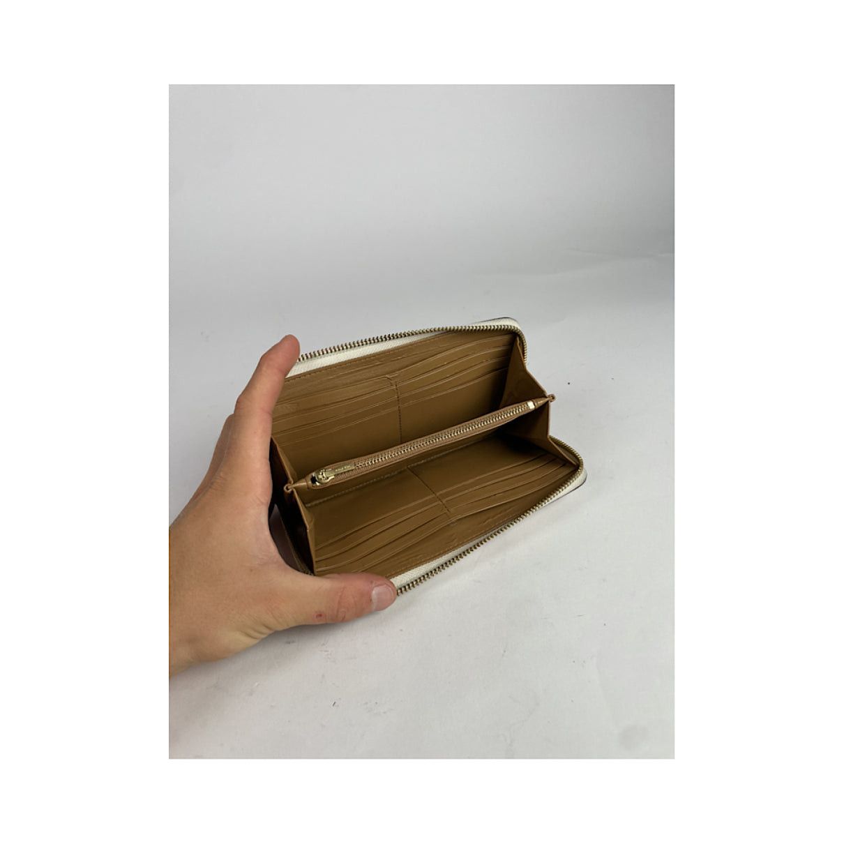 Coach White Leather Wallet Size ONE SIZE - 4 Thumbnail