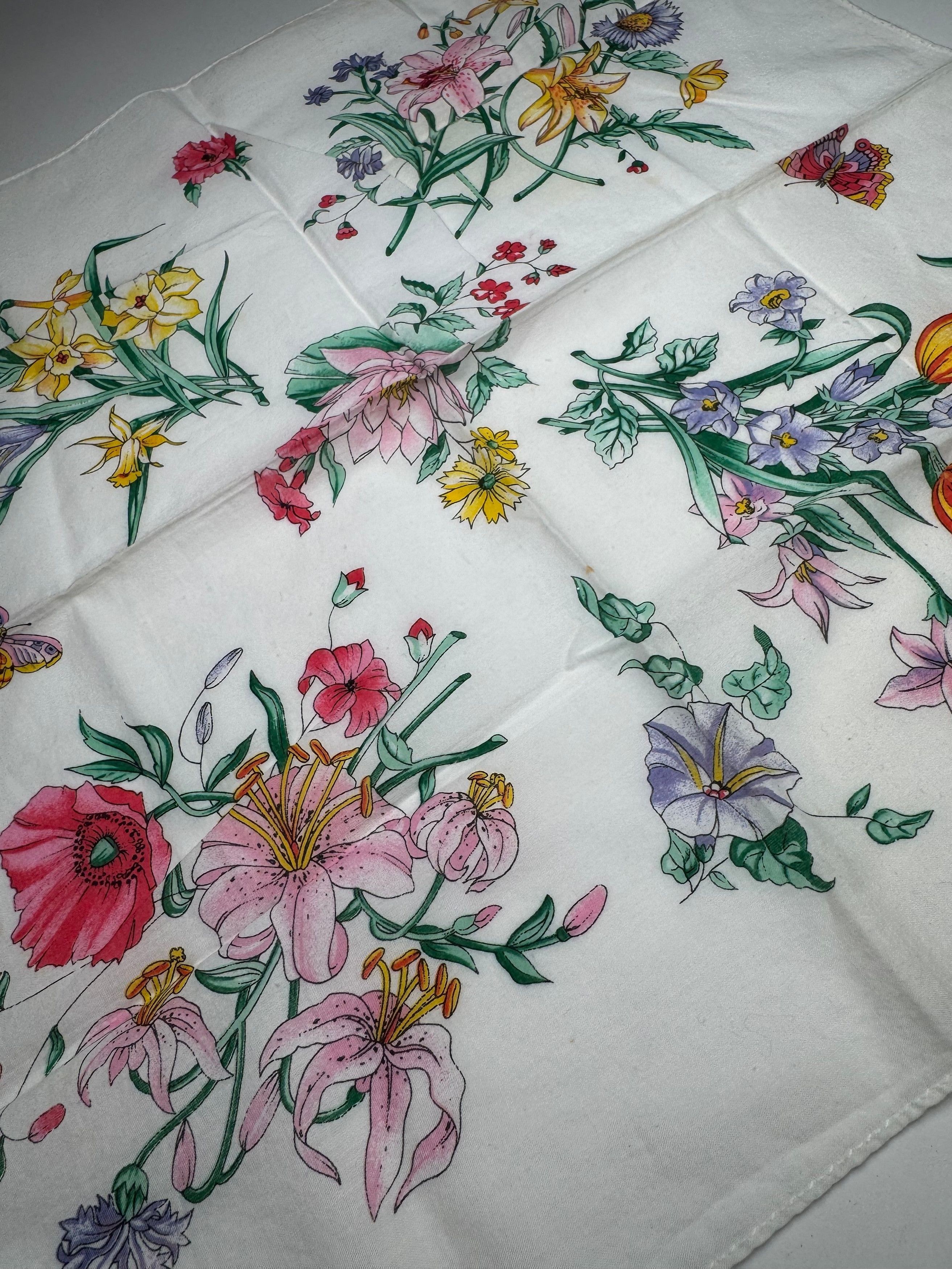 Gucci Vintage Floral Canvas Scarf Size ONE SIZE - 3 Thumbnail