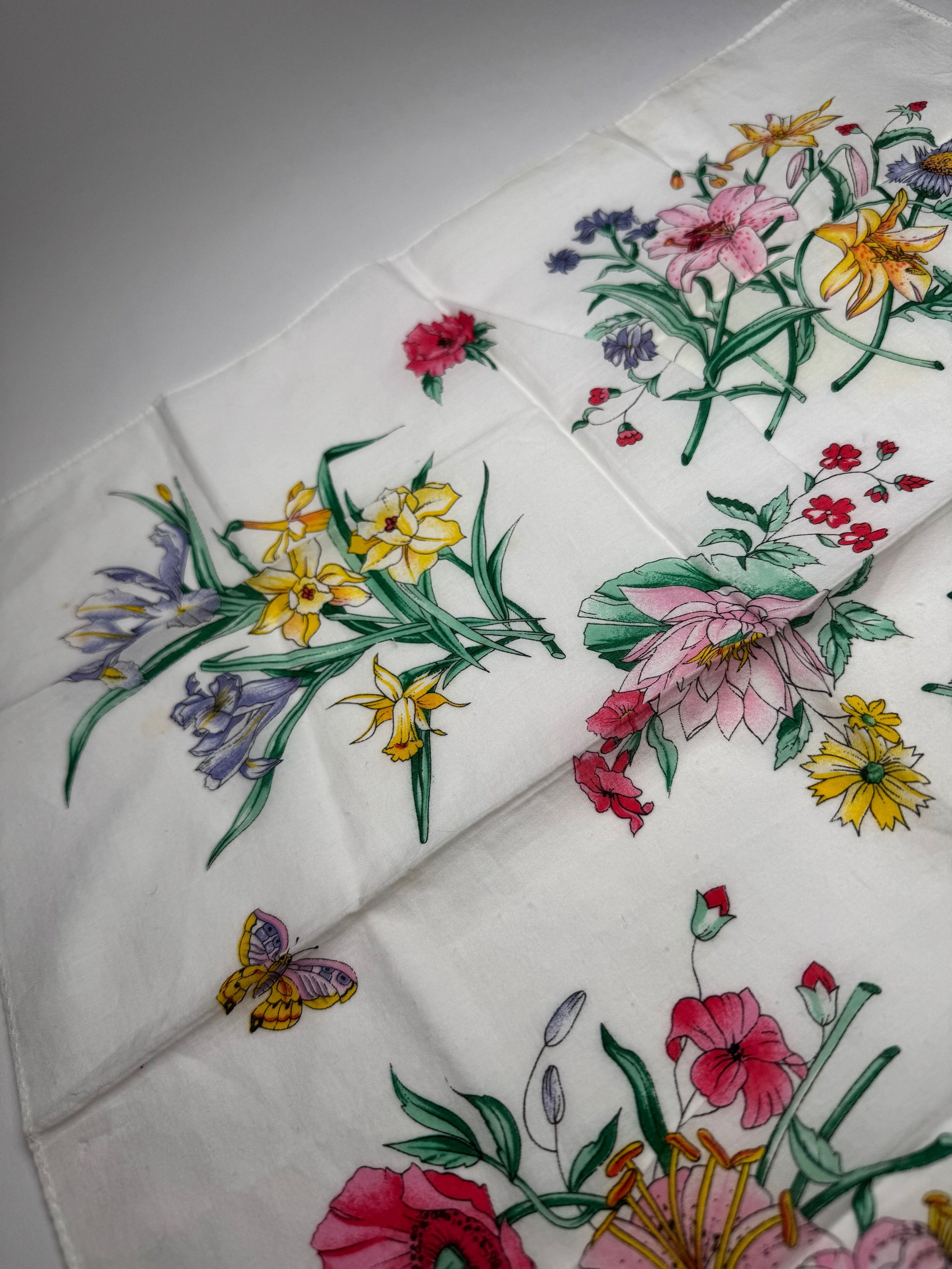 Gucci Vintage Floral Canvas Scarf Size ONE SIZE - 4 Thumbnail