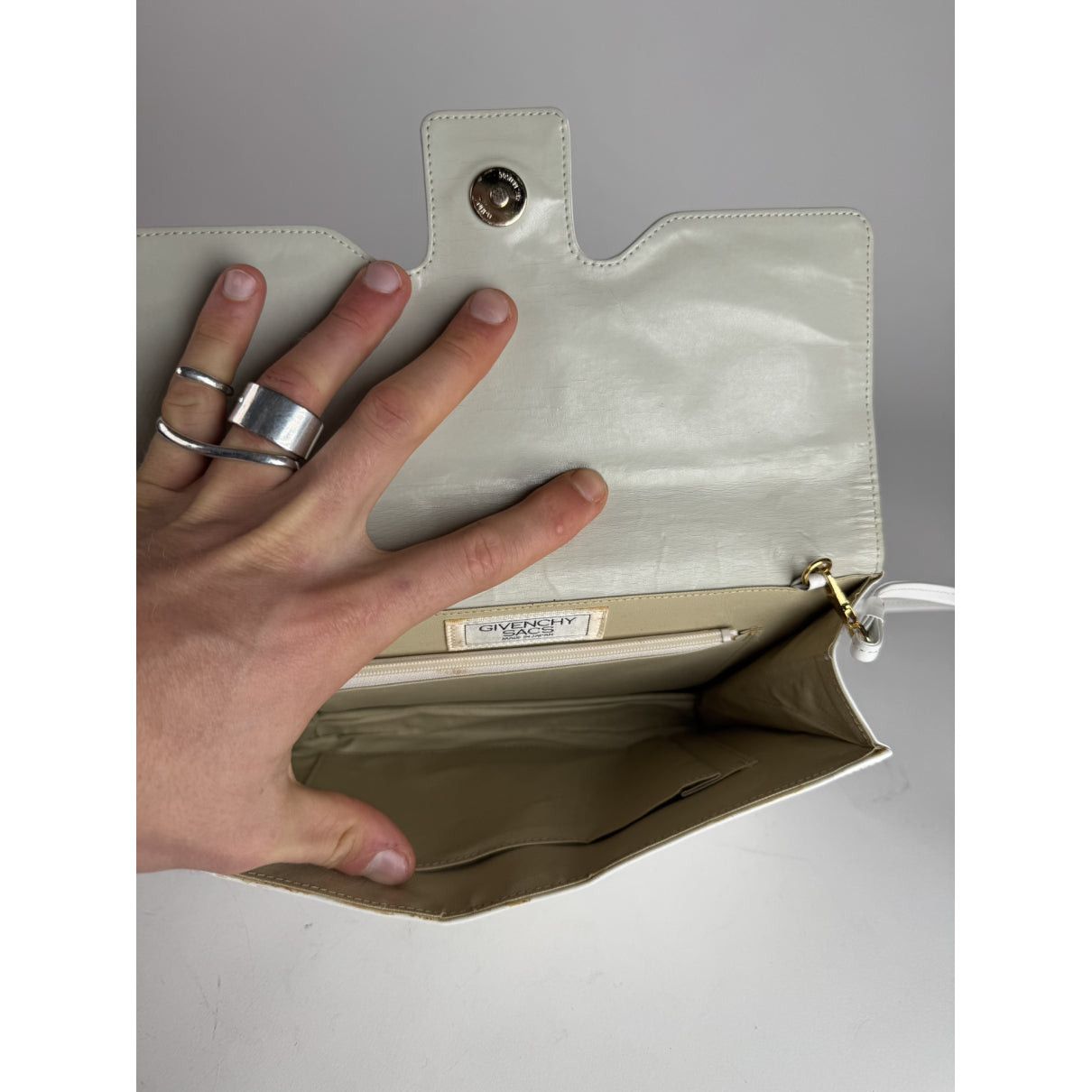 Givenchy 4G White Leather Handbag Size ONE SIZE - 3 Thumbnail