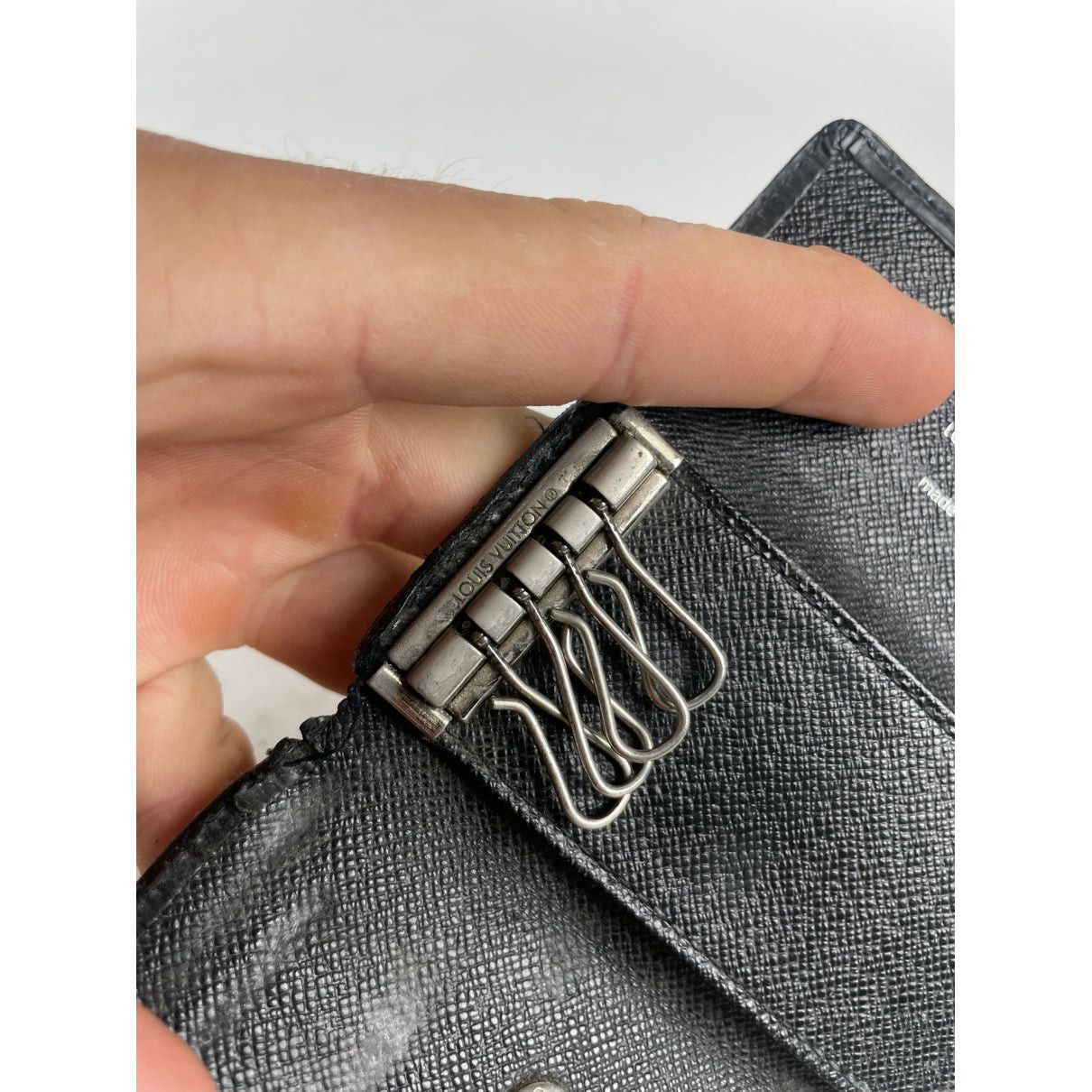 Louis Vuitton Lockme Black Leather Purse Size ONE SIZE - 5 Thumbnail