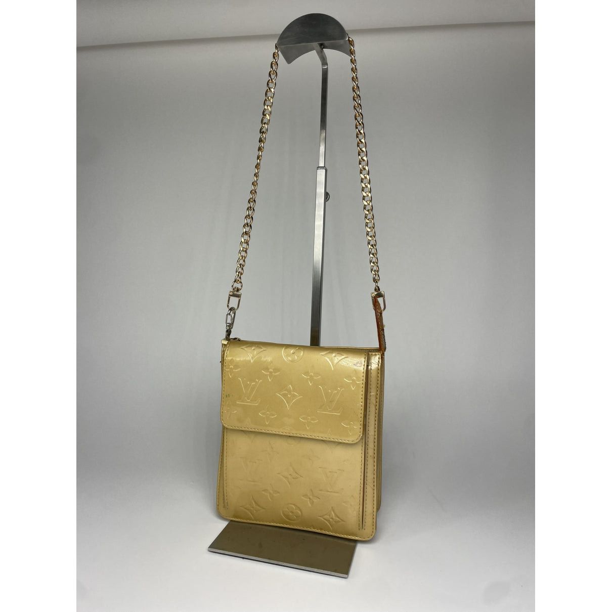 Louis Vuitton Ambre Yellow Patent Leather Handbag Size ONE SIZE - 3 Thumbnail