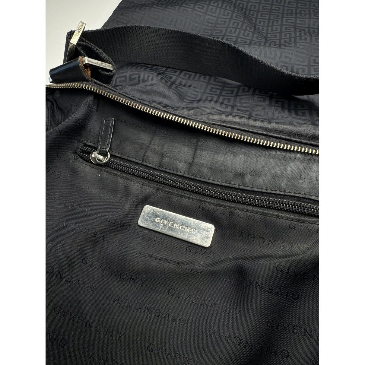 Givenchy 4G Black Leather Handbag Size ONE SIZE - 3 Thumbnail