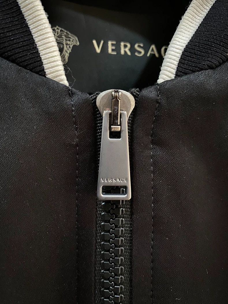 Versace Versace Embroidered Bomber Jacket - dmc Size US M / EU 48-50 / 2 - 5 Thumbnail