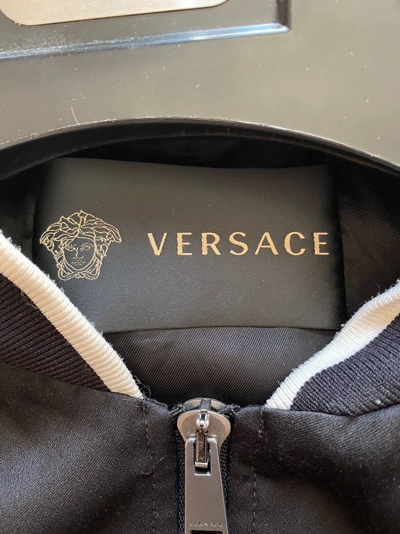 Versace Versace Embroidered Bomber Jacket - dmc Size US M / EU 48-50 / 2 - 6 Thumbnail