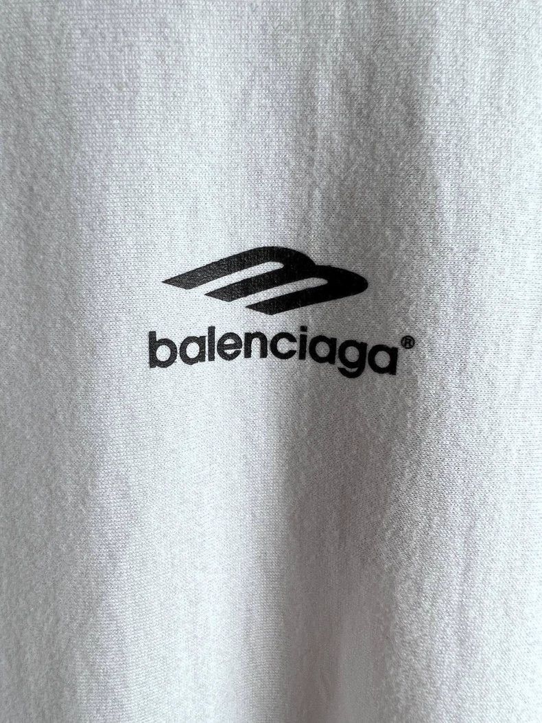 Balenciaga Balenciaga 3B Distressed Short Sleeve - dmc Size US M / EU 48-50 / 2 - 8 Thumbnail