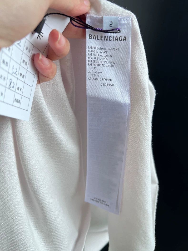 Balenciaga Balenciaga 3B Distressed Short Sleeve - dmc Size US M / EU 48-50 / 2 - 7 Thumbnail
