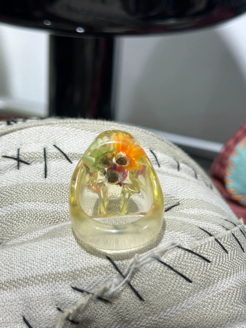 Undercover UNDERCOVER Resin Skull Ring - dmc Size ONE SIZE - 3 Thumbnail