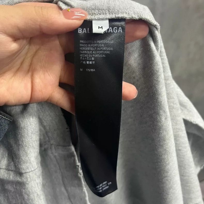 Balenciaga Balenciaga Grey Fake Two-Piece Long-Sleeve Tee - dmc Size US XS / EU 42 / 0 - 5 Thumbnail
