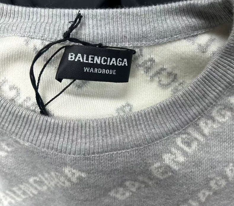 Balenciaga Balenciaga Grey Logo Print Knit Sweater - dmc Size US XS / EU 42 / 0 - 3 Thumbnail