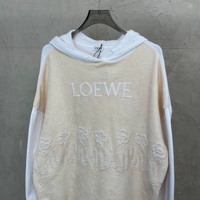 Loewe Loewe Beige Logo Embroidered Hoodie - dmc Size US S / EU 44-46 / 1 - 3 Thumbnail
