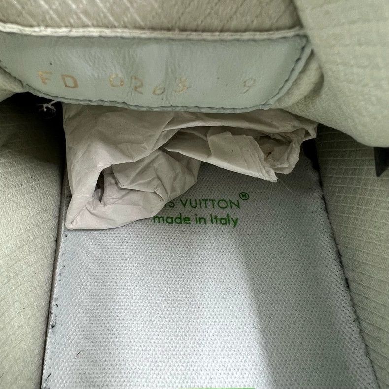 Louis Vuitton Louis Vuitton Discovery Silver Green Sneakers - dmc Size US 10.5 / EU 43-44 - 6 Thumbnail