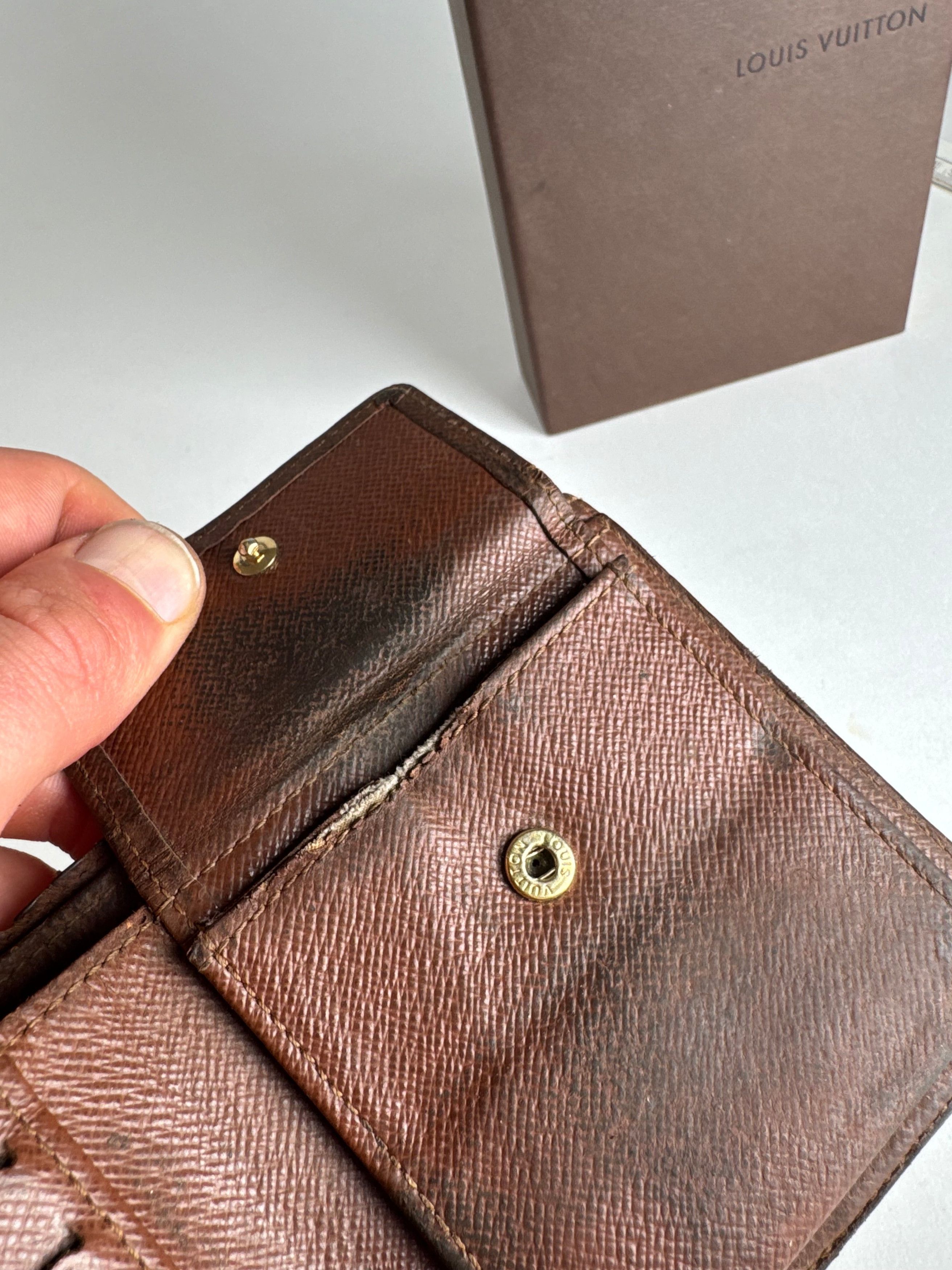 Louis Vuitton Vintage Monogramm Foldable Wallet Brown Size ONE SIZE - 12 Thumbnail