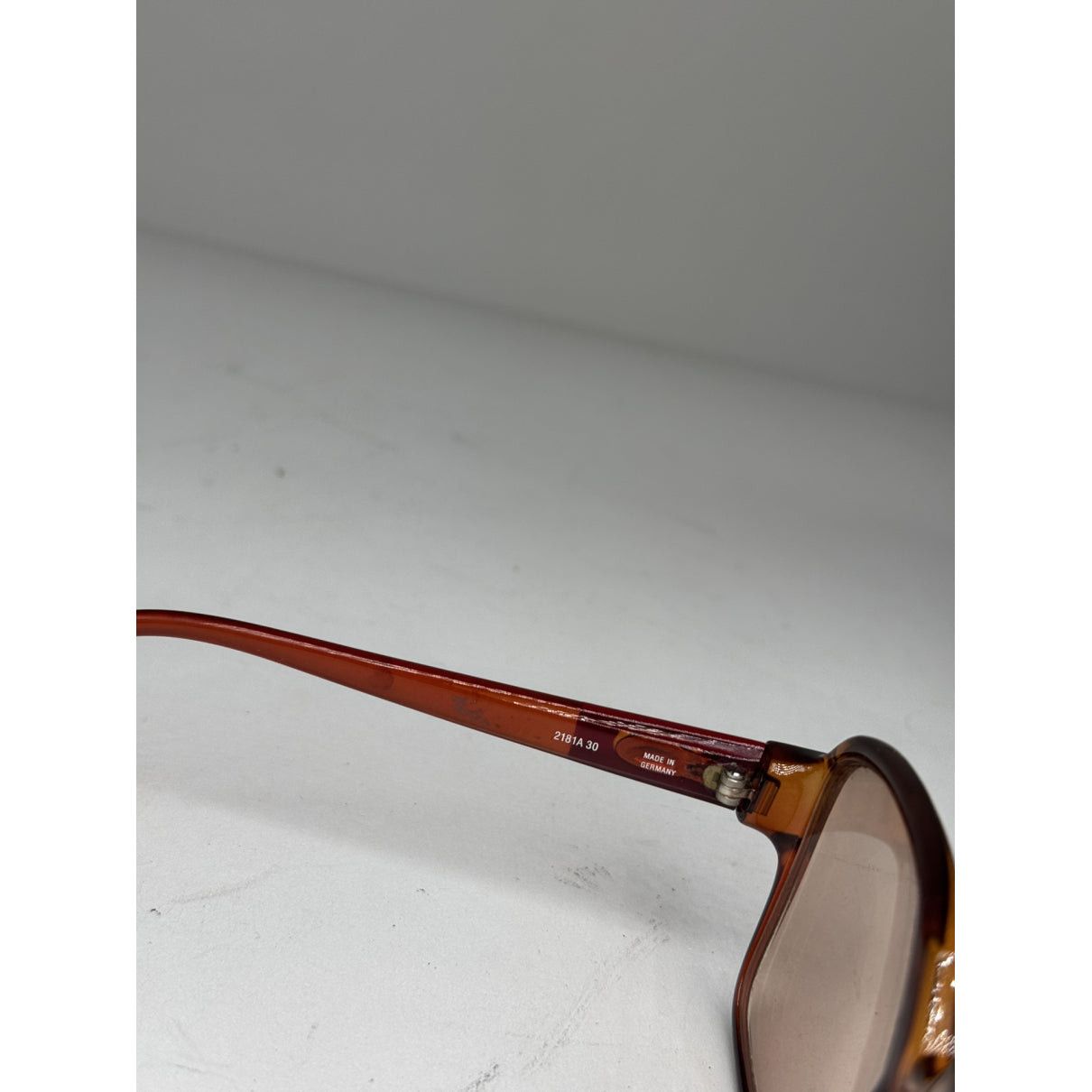 Dior Red Plastic Sunglasses Size ONE SIZE - 4 Thumbnail