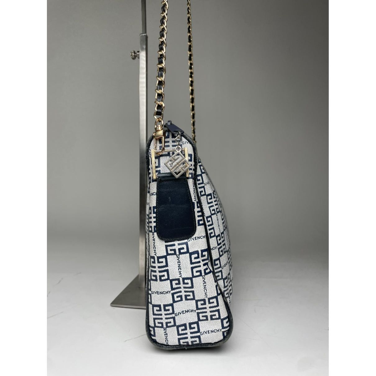 Givenchy 4G White Leather Handbag Size ONE SIZE - 2 Thumbnail