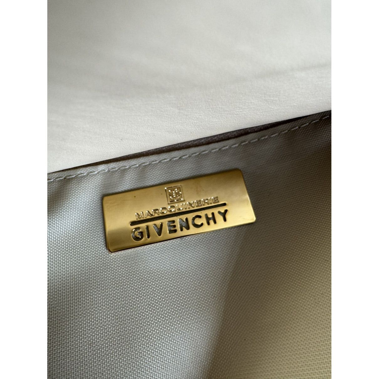 Givenchy Whip Beige Leather Handbag Size ONE SIZE - 4 Thumbnail