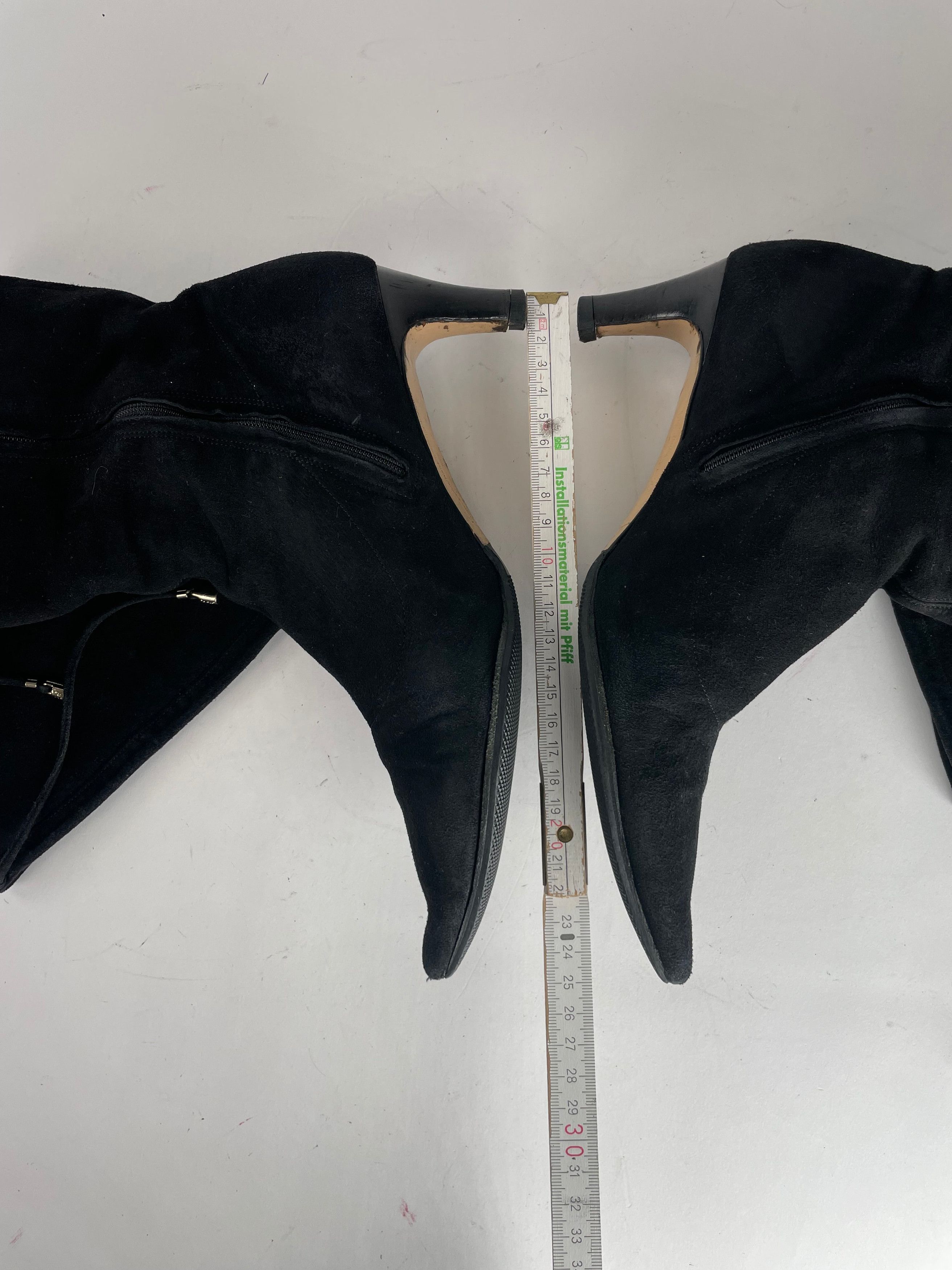 Gucci Vintage Suede Heeled Boots Black 37C Size US 6 / IT 36 - 10 Thumbnail