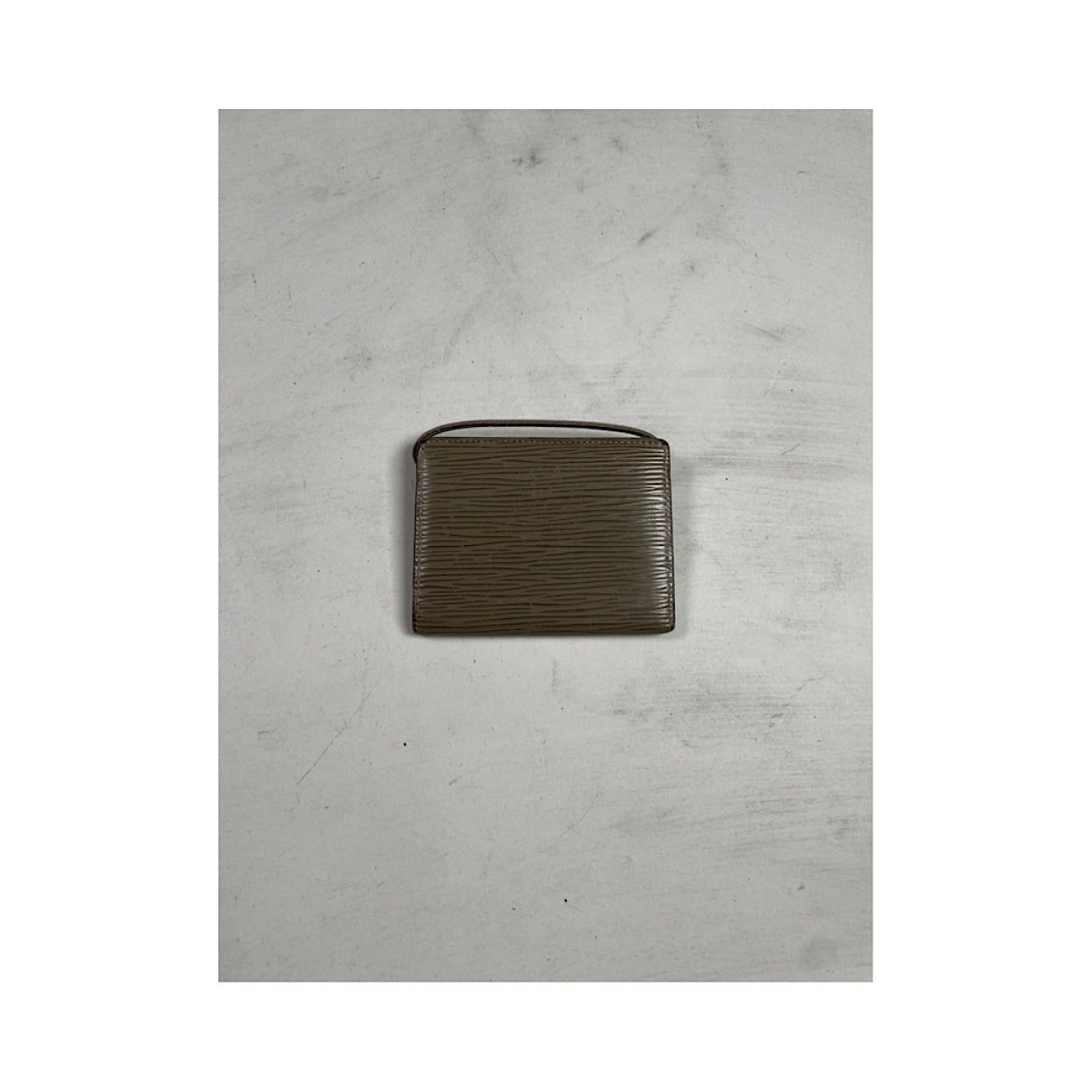 Louis Vuitton Daily Grey Leather Purse Size ONE SIZE - 2 Thumbnail