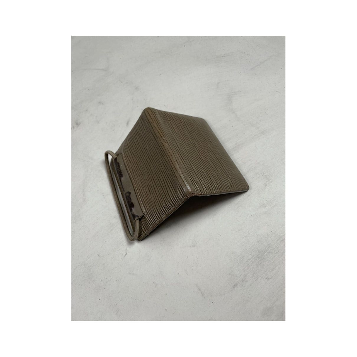 Louis Vuitton Daily Grey Leather Purse Size ONE SIZE - 3 Thumbnail