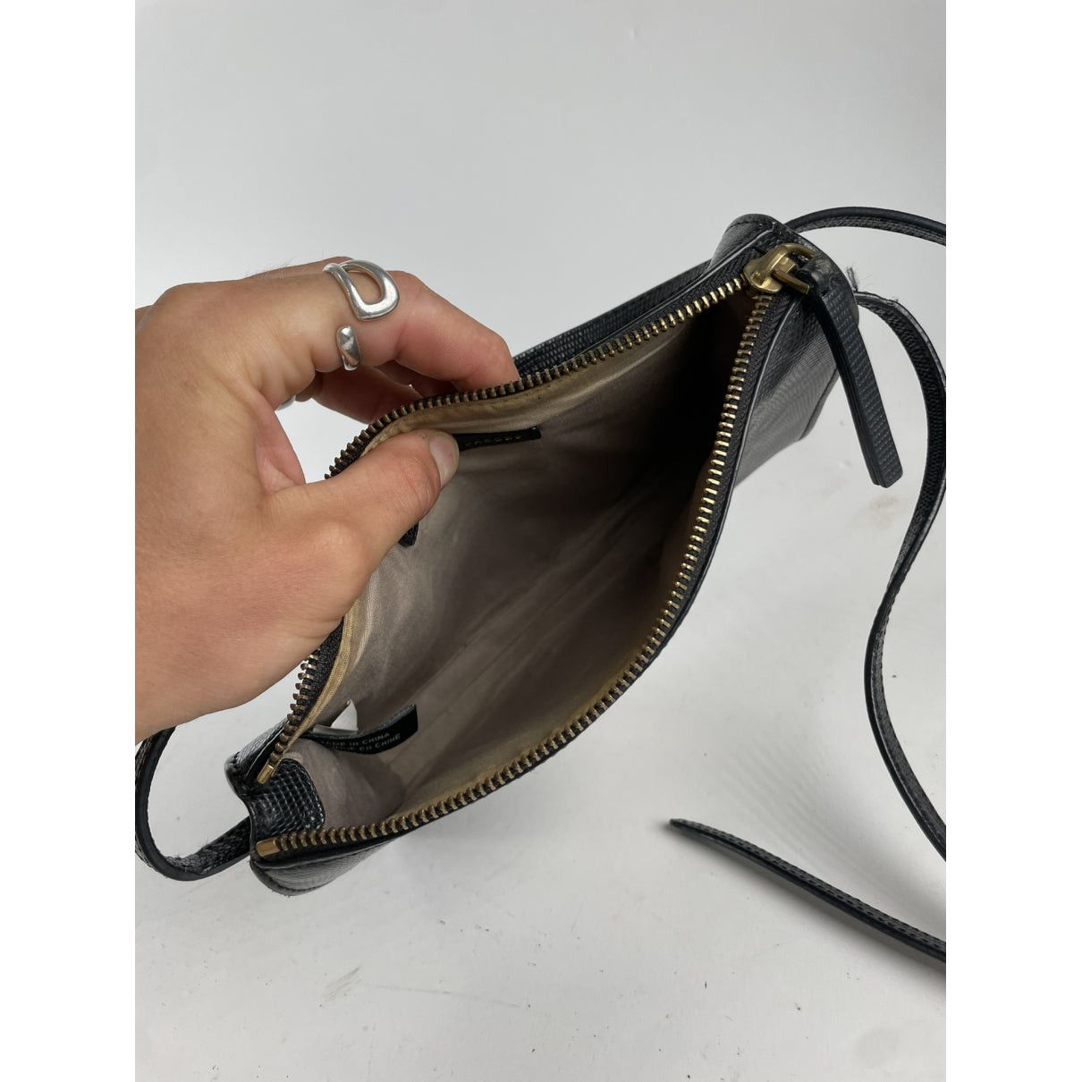 Marc by Marc Jacobs Black Leather Handbag Size ONE SIZE - 3 Thumbnail