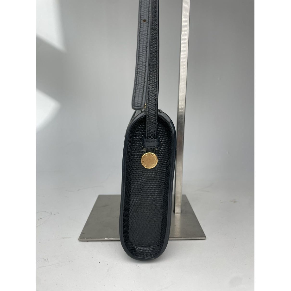 Marc by Marc Jacobs Black Leather Handbag Size ONE SIZE - 4 Thumbnail