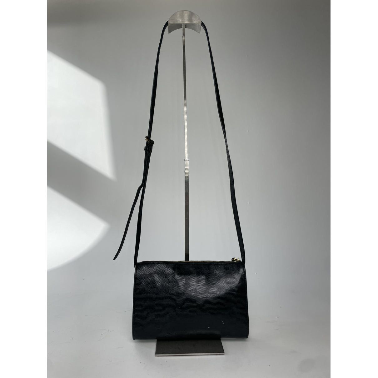 Marc by Marc Jacobs Black Leather Handbag Size ONE SIZE - 5 Thumbnail
