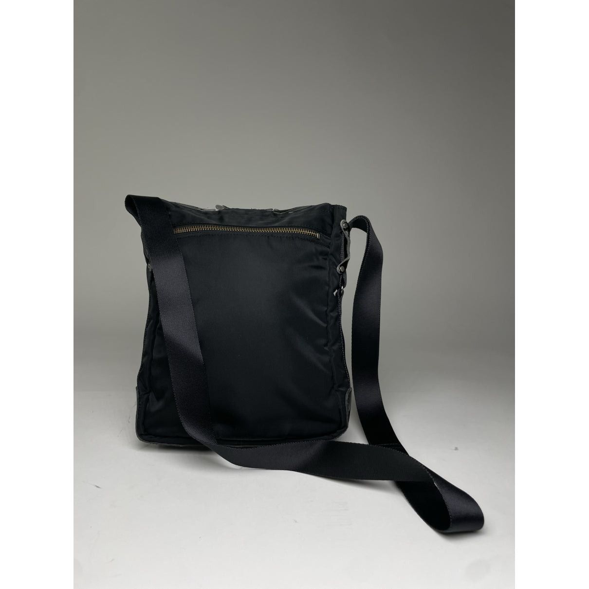 Other Pleats Please Black Vegan Leather Handbag Size ONE SIZE - 3 Thumbnail