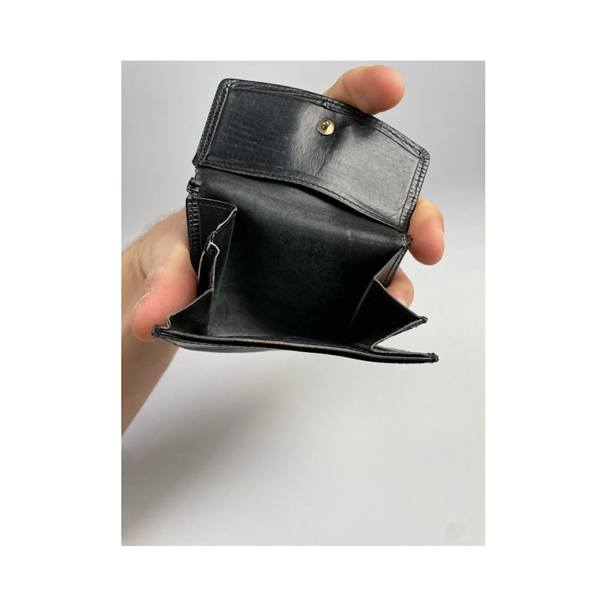 Louis Vuitton Daily Black Leather Purse Size ONE SIZE - 5 Thumbnail