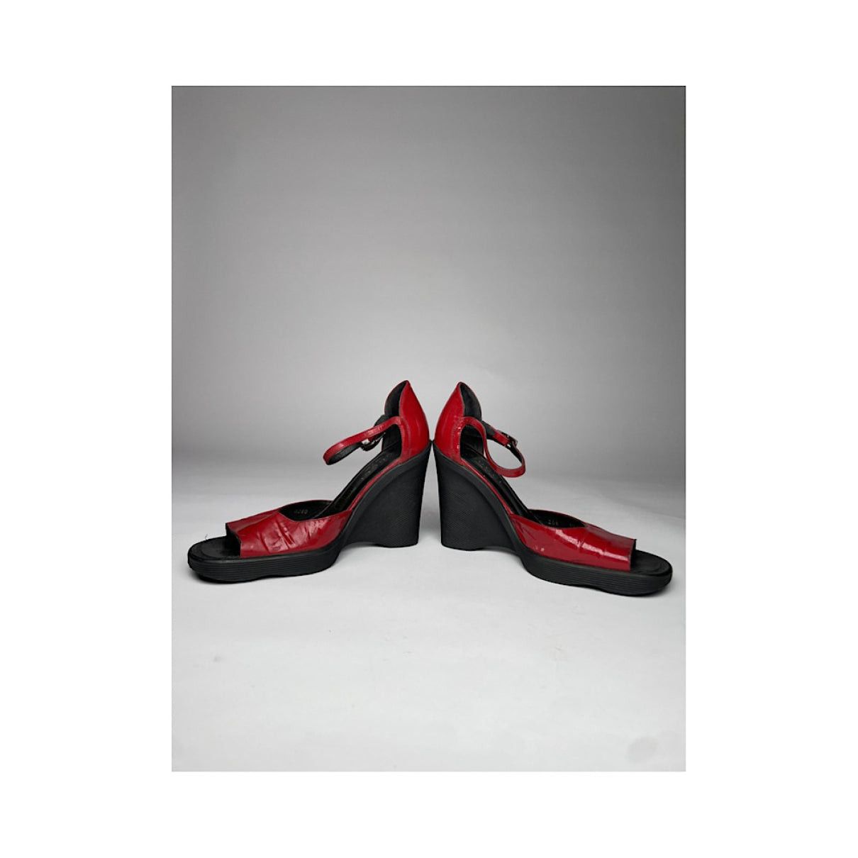 Gucci Black Patent Leather Heel Size US 6 / IT 36 - 5 Thumbnail