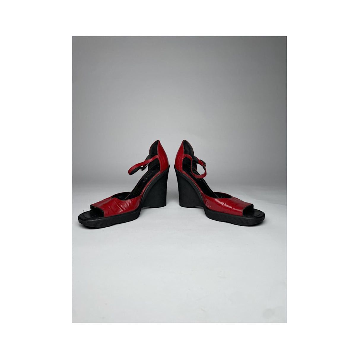 Gucci Black Patent Leather Heel Size US 6 / IT 36 - 2 Thumbnail